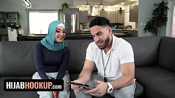 Hijab Hookup – Teen Muslim Soccer Girl Proves Her Perv Coach She Can Handle All Kind Of Balls